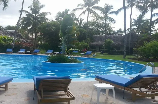 Resort Costa Las Ballenas pool